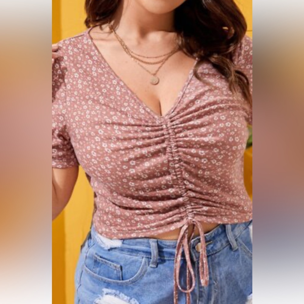 Hazy daze floral cinched crop top size M